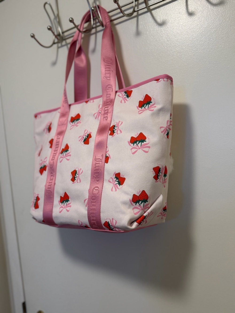 Juicy Couture Retro Strawberry Festival Tote NWT - Picture 4 of 14